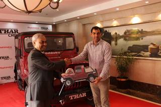 Mahindra felicitates Pro-Kabaddi league player with a Thar