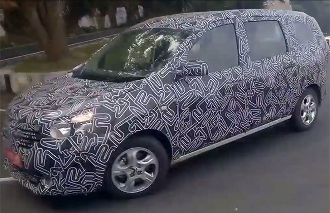 Renault Lodgy MPV Spotted Again, Launch Early Next Year!
