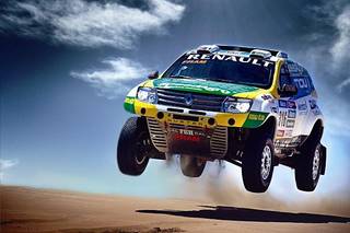 Renault Duster team aims top 10 spot in 2015 Dakar Rally