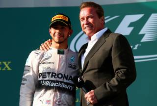 Continuing the Winning Streak, Lewis Hamilton Wins the 2015 Australian Formula One Grand Prix