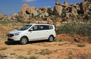 Renault Lodgy Booking Started; Launching in April Renault Lodgy Booking Started; Launching in April