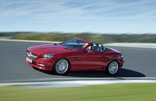 Mercedes-Benz updates SLK roadster line-up