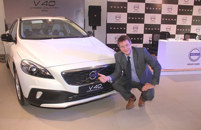 Volvo India Launches V40 Cross Country Petrol @ Rs 27 Lac