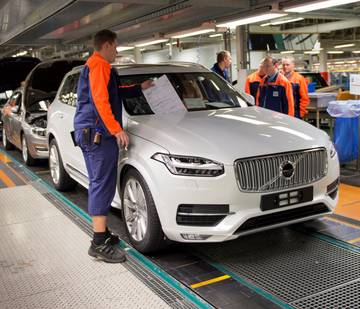 India Bound: Volvo XC90 Receives 30,000 Pre-Orders Globally! India Bound: Volvo XC90 Receives 30,000 Pre-Orders Globally!