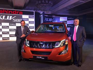 Mahindra XUV 500 facelift launched; prices starts from INR 11.21 Lacs Mahindra XUV 500 facelift launched; prices starts from INR 11.21 Lacs