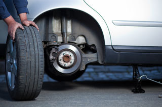 How to Interchange Your Car Tyres?