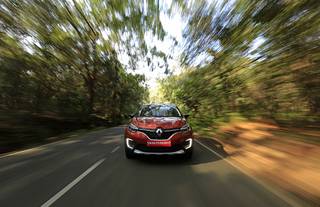 Renault Captur - Sculpted By The Wind Renault Captur - Sculpted By The Wind