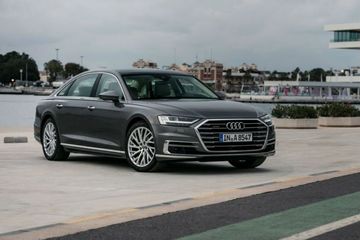 Audi A8 2014-2019 L Security On Road Price (Petrol), Features & Specs,  Images
