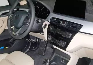 2019 BMW X1 Facelift Spied, Gets Larger Infotainment Screen