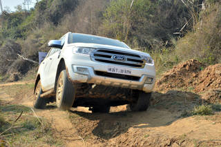 Ford Endeavour Shows How To Have Fun At Off-Road Drive