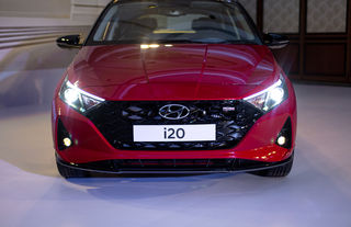 New Hyundai i20 Interiors Explained In Detailed Pictures