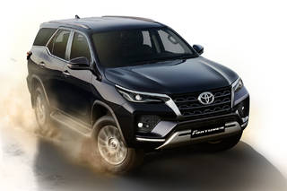Toyota Fortuner Facelift Launched At Rs 29.98 Lakh. Now Available In 2 Avatars Toyota Fortuner Facelift Launched At Rs 29.98 Lakh. Now Available In 2 Avatars