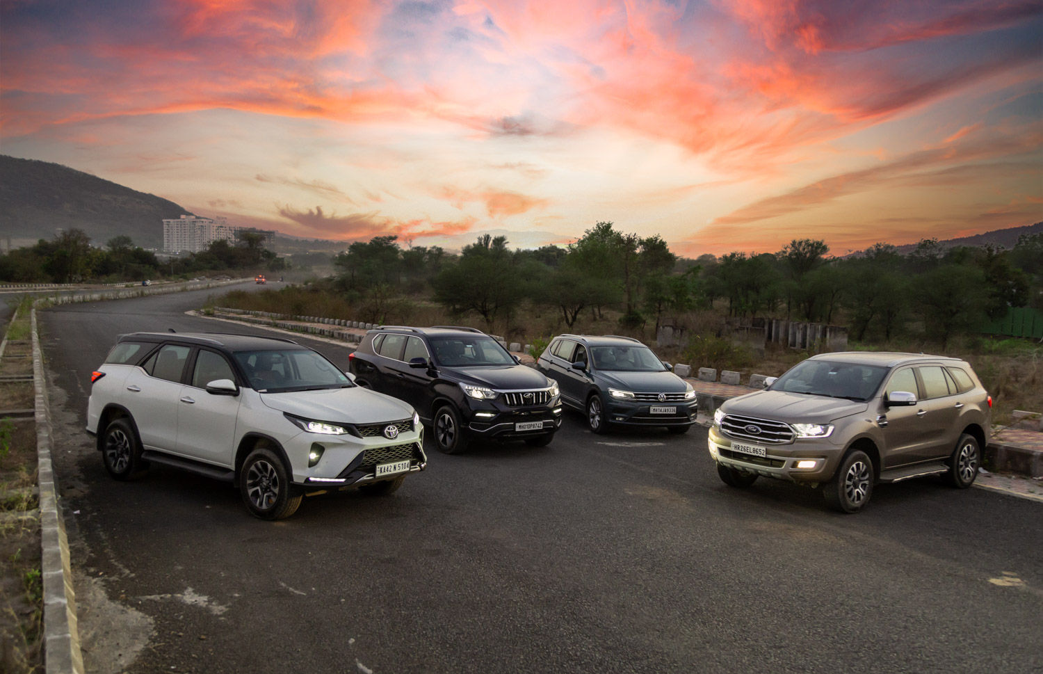Beat The Heat: Toyota Fortuner vs Ford Endeavour vs Mahindra Alturas G4 vs VW Tiguan AllSpace : AC Performance Compared