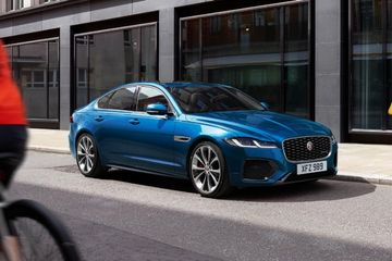 Facelifted Jaguar XF Launched At Rs 71.6 Lakh