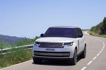 Land Rover Opens Bookings For The Flagship Range Rover SV