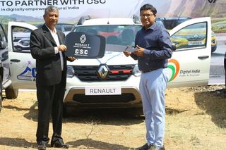 Renault Donates 5 Cars To CSC For Digital Empowerment In Rural Areas