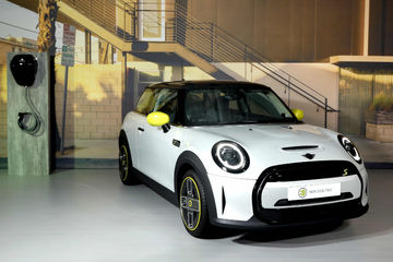 Mini Cooper Electric Launched In India, Starts At Rs 47.2 Lakh