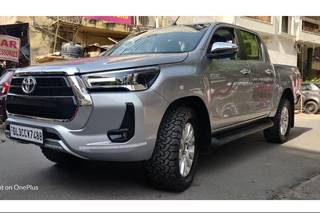 Toyota Commences Deliveries Of The Hilux Pickup