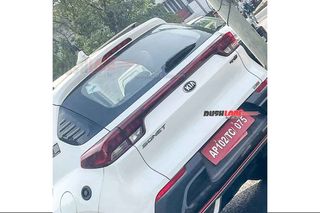 Kia Sonet Spotted With A CNG Sticker; India’s First Turbo-CNG Option?