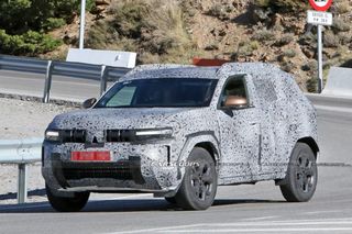 New Gen Renault Duster Sighted In Europe! New Gen Renault Duster Sighted In Europe!