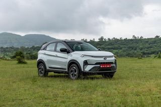 రూ. 14.74 లక్షల ధరకే విడుదలైన Tata Nexon EV Facelift 