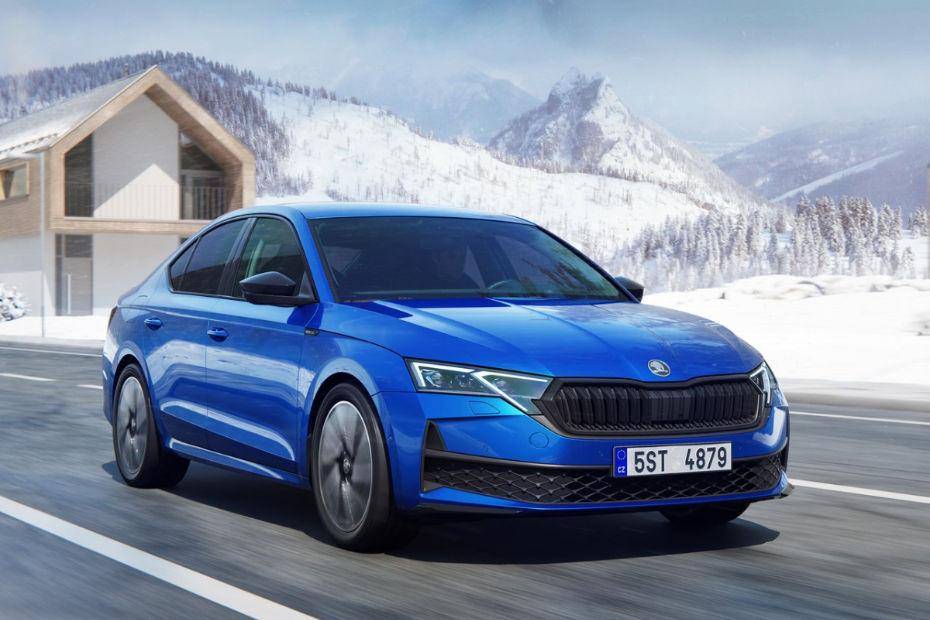 Facelifted Skoda Octavia Makes Global Debut, Makes 265 PS In Even More Potent RS Guise