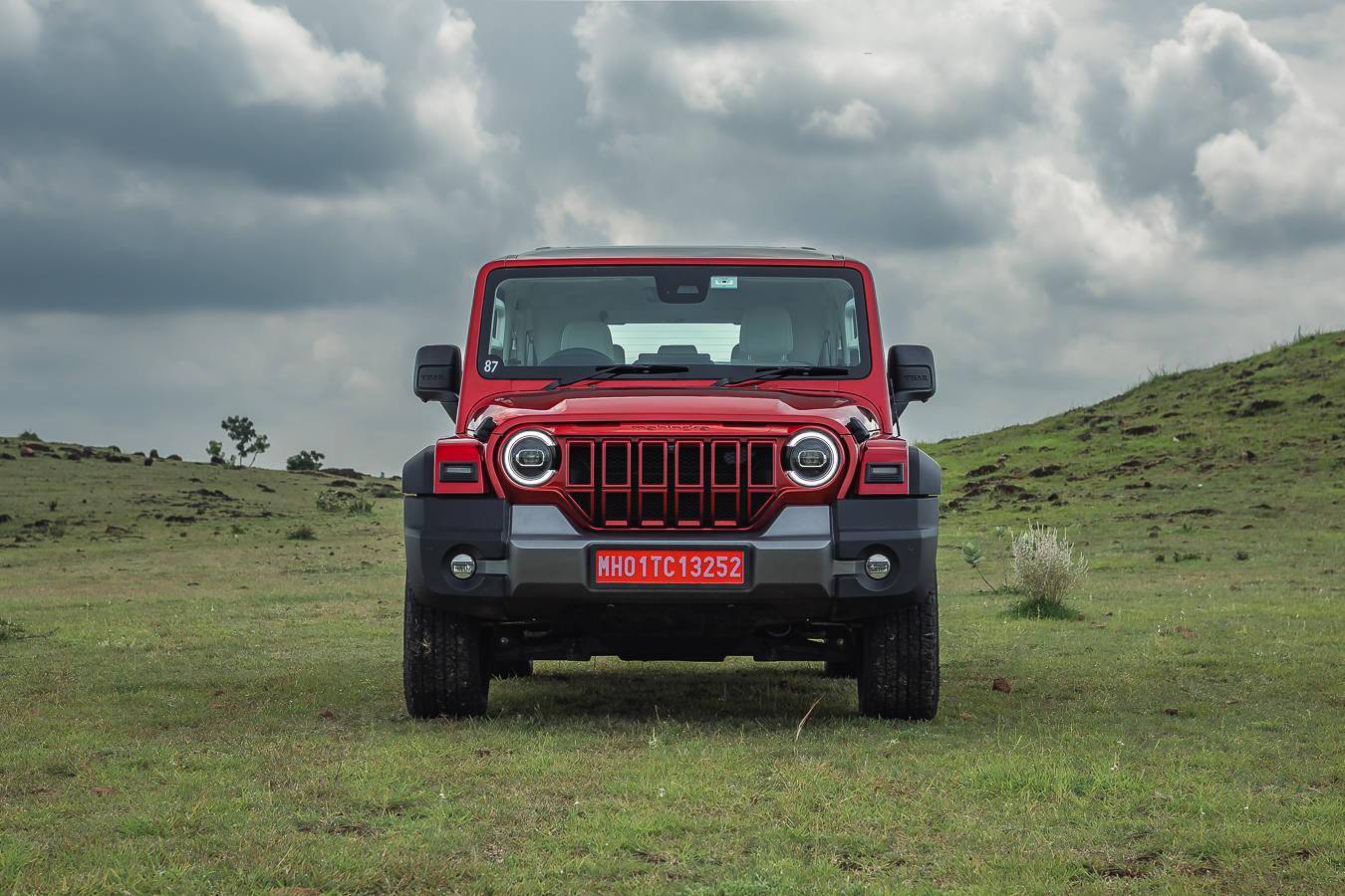 Mahindra Thar Roxx Bags Over 1.76 Lakh Bookings In An Hour