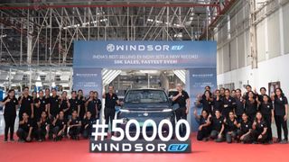 అమ్మకాలలో రికార్డు మైలురాయిని సాధించిన MG Windsor EV - అత్యంత వేగవంతమైనది! అమ్మకాలలో రికార్డు మైలురాయిని సాధించిన MG Windsor EV - అత్యంత వేగవంతమైనది!