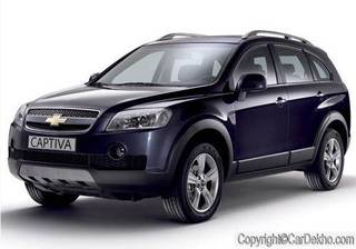 Chevrolet Captiva facelift spotted in Manali