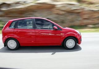 Ford Figo adorns new features