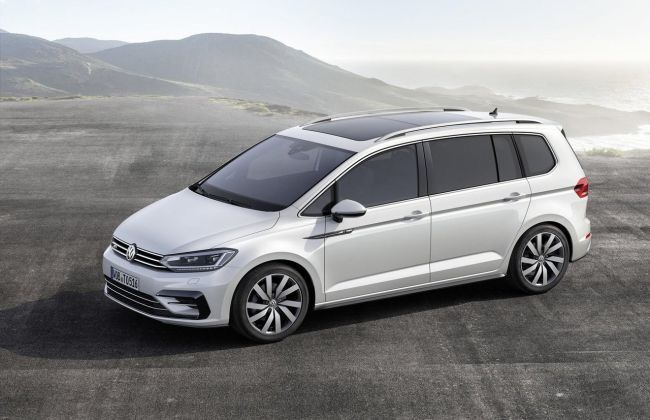 Volkswagen Touran MPV unveiled ahead of Geneva - Drive