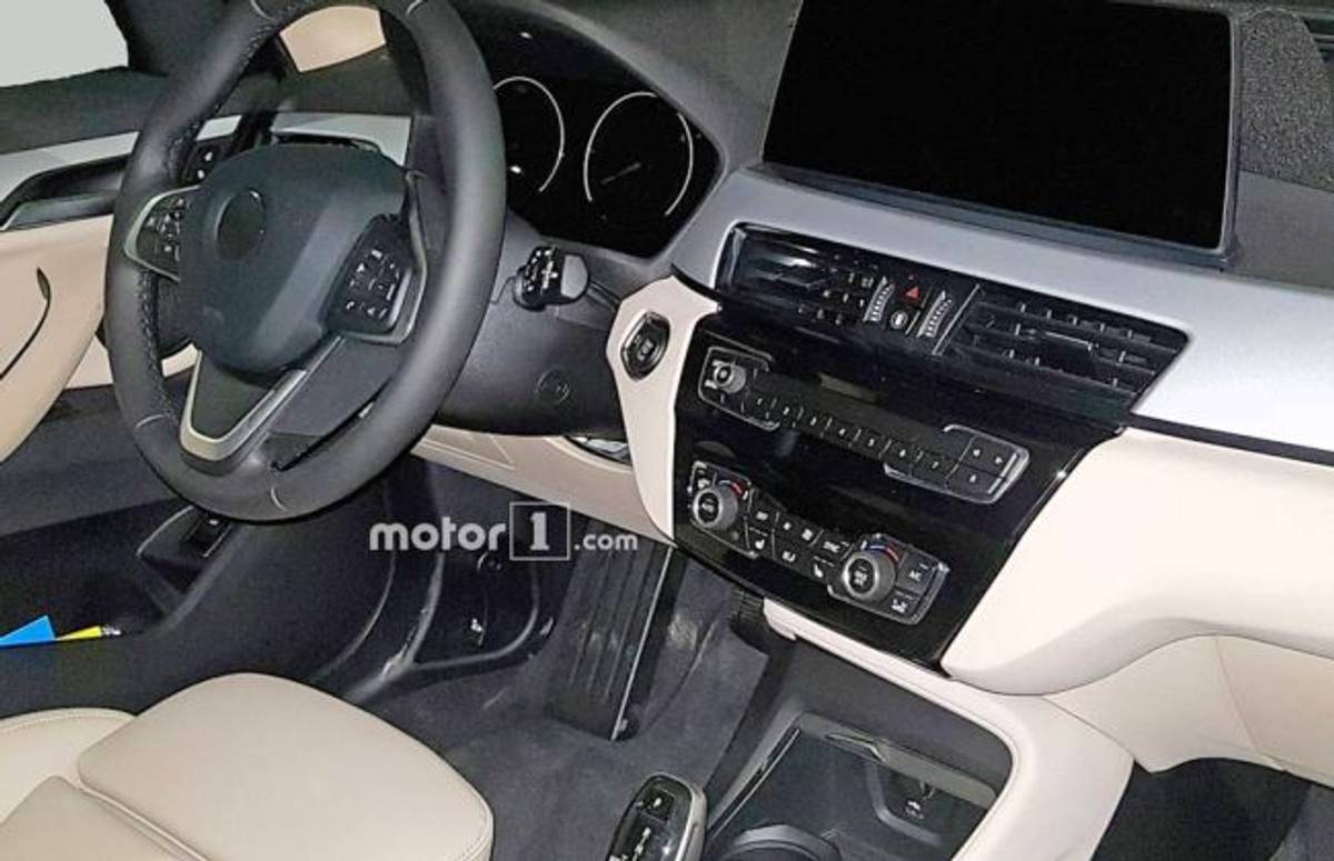 2019 BMW X1 Facelift Spied, Gets Larger Infotainment Screen 2019 BMW X1 Facelift Spied, Gets Larger Infotainment Screen