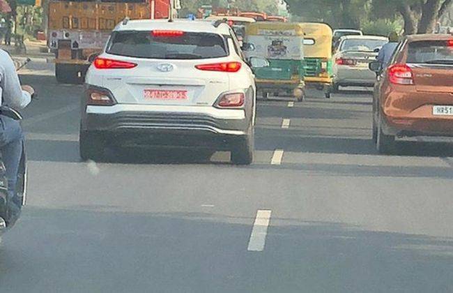 Hyundai Kona Electric SUV Spotted In India | CarDekho.com