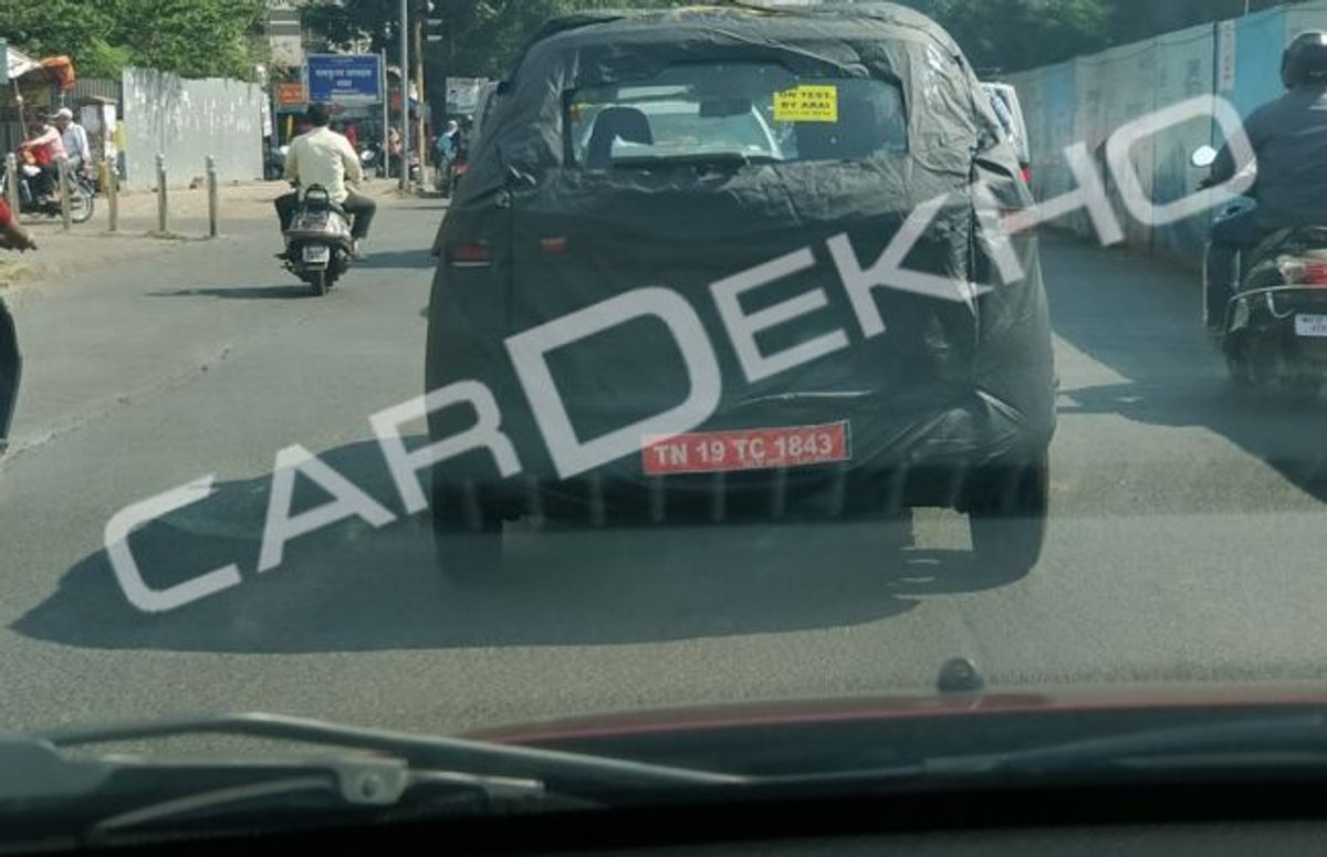 Renault Kwid-based MPV Spied; Looks Production Ready Renault Kwid-based MPV Spied; Looks Production Ready