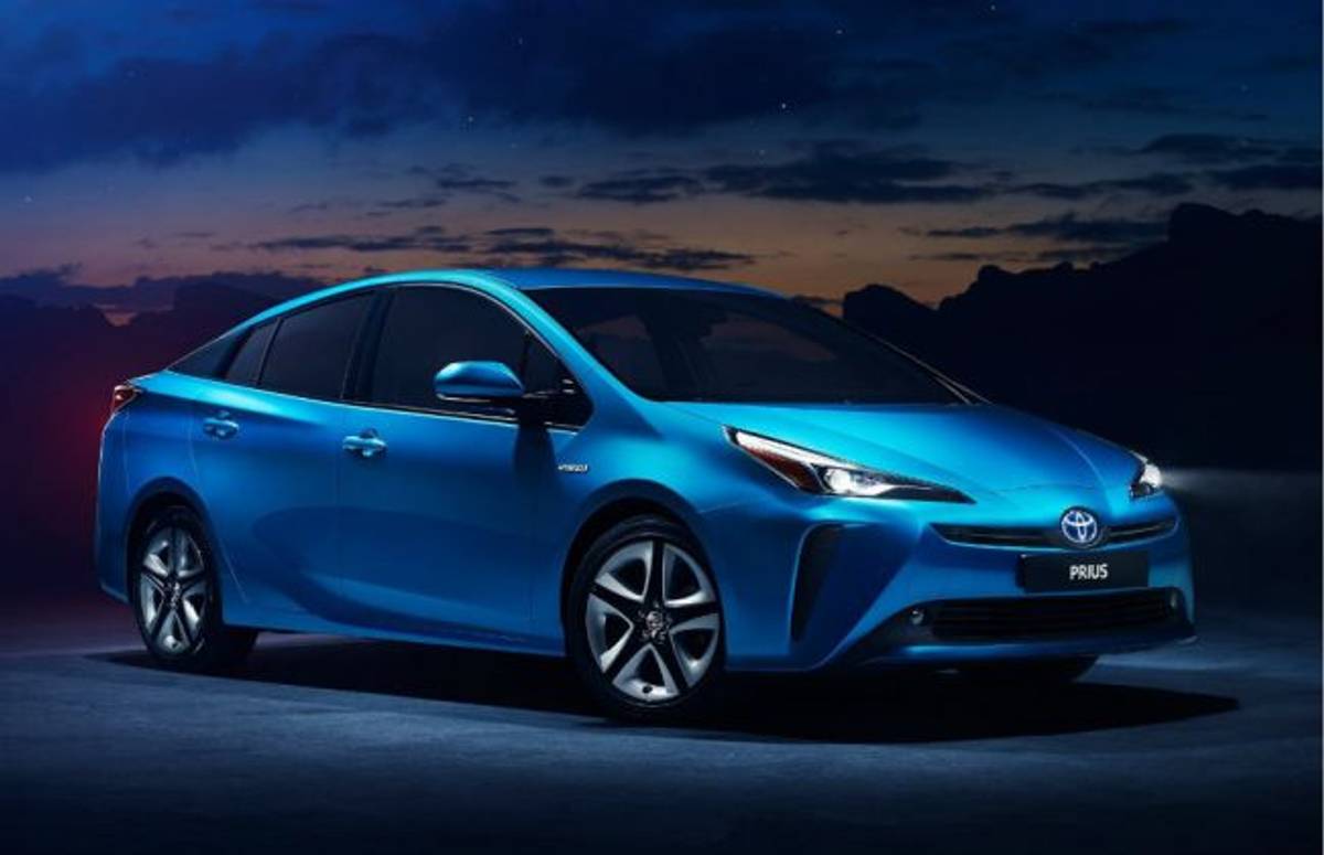 Toyota Prius Facelift Revealed, India Launch Likely In 2019 Toyota Prius Facelift Revealed, India Launch Likely In 2019