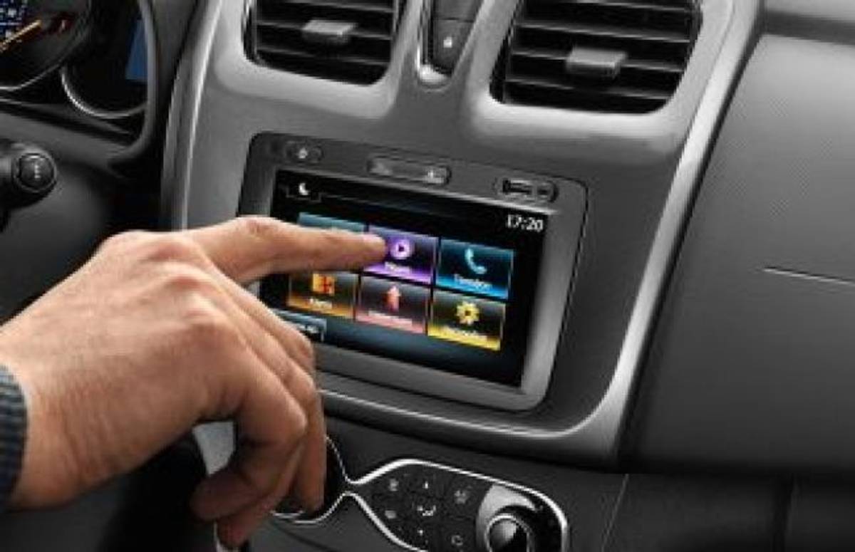 Renault Duster, Captur, Kwid Likely To Get Media Nav 4.0 With Android Auto & Apple CarPlay Renault Duster, Captur, Kwid Likely To Get Media Nav 4.0 With Android Auto & Apple CarPlay