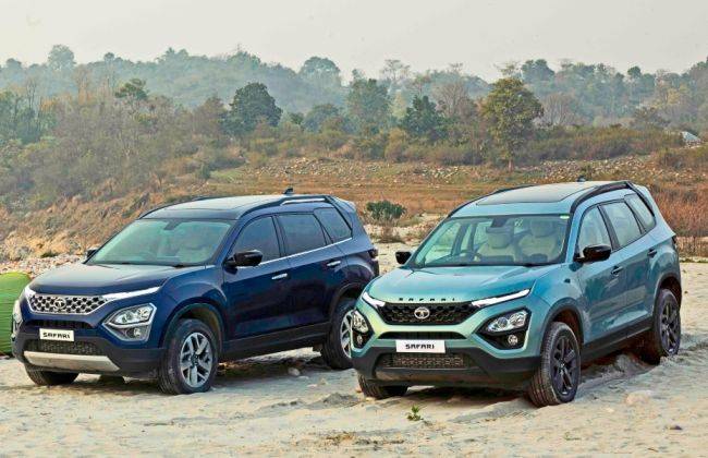 tata safari dark vs adventure