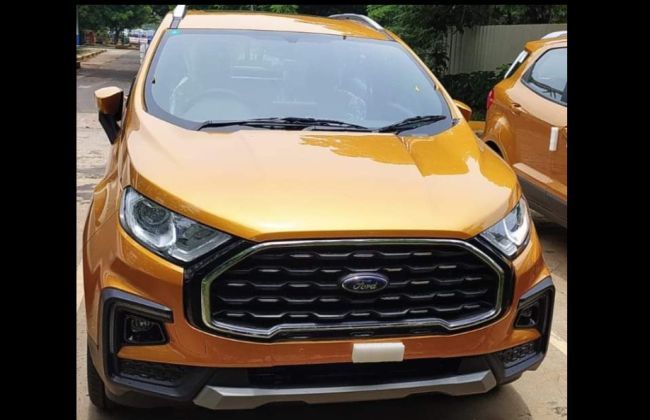 Ford Ecosport Facelift Spied Uncamouflaged Forward Of Imminent Launch