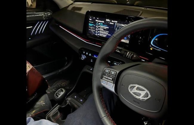 Hyundai Verna facelift interiors leaked ahead of launch - CarWale
