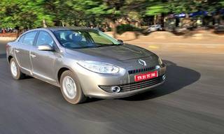 Renault Fluence E4 D barges in at Rs. 15.20 lakh