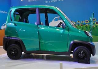 Bajaj RE60 Four-Wheeler Might Hit The Roads Around Diwali Bajaj RE60 Four-Wheeler Might Hit The Roads Around Diwali