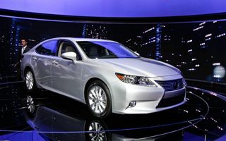 2013 Lexus ES350 will feature the Steering- Assist Vehicle Control (S-VSC) System