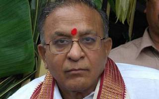 Jaipal Reddy Spares Diesel and LPG From Hike in Prices Jaipal Reddy Spares Diesel and LPG From Hike in Prices