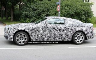 Rolls Royce Ghost-Based Coupe Model: Spy Pictures