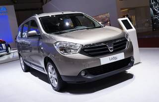 Renault to Bring in the Dacia Lodgy at 2014 Delhi Auto Expo