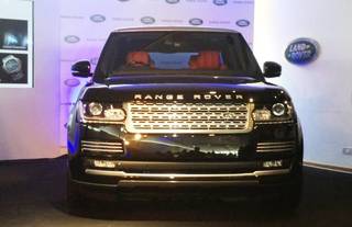 2013 Range Rover Launched at Rs. 1.72 Crore,  Pictures and Details