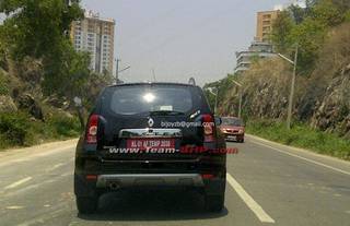 Renault Duster 4x4 Spotted in India