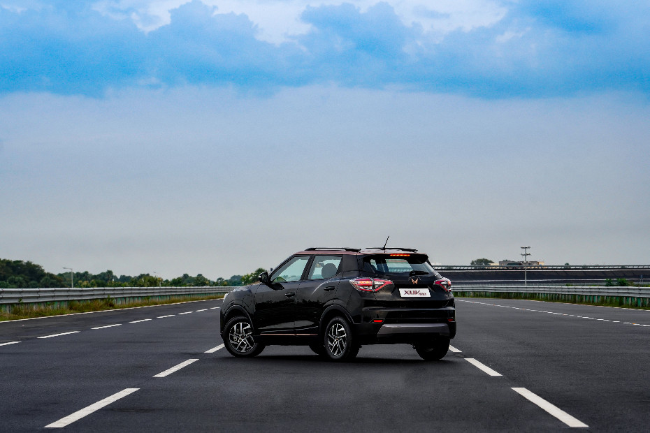Mahindra XUV400 EV Vs Tata Nexon EV Top 5 Differences Explained 