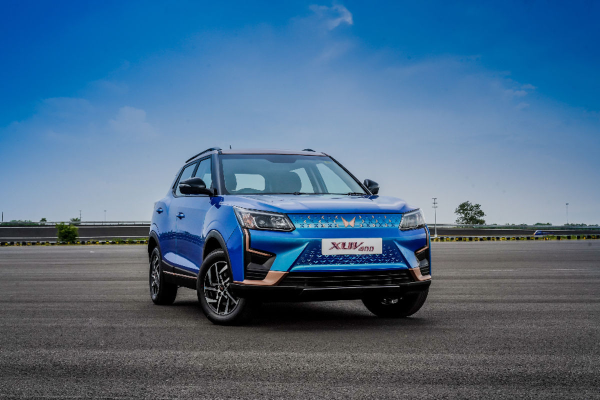 mahindra xuv400 ev vs tata nexon ev mahindra xuv400 ev vs tata nexon ev