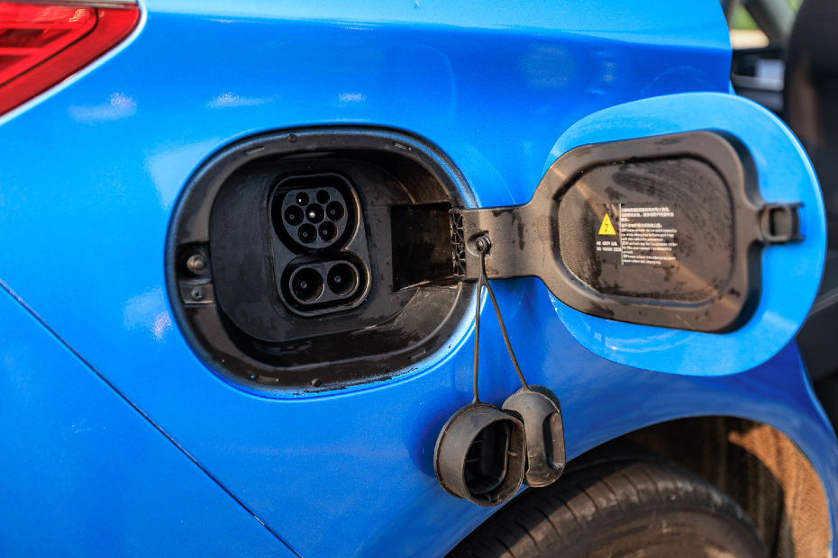 BYD E6 Charging Port